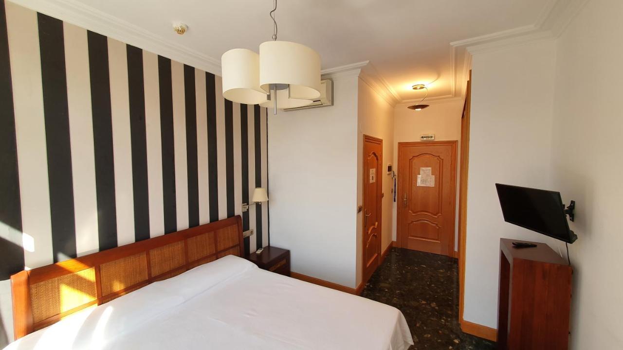 Hostal Ansonea Bera (Navarre) Quarto foto
