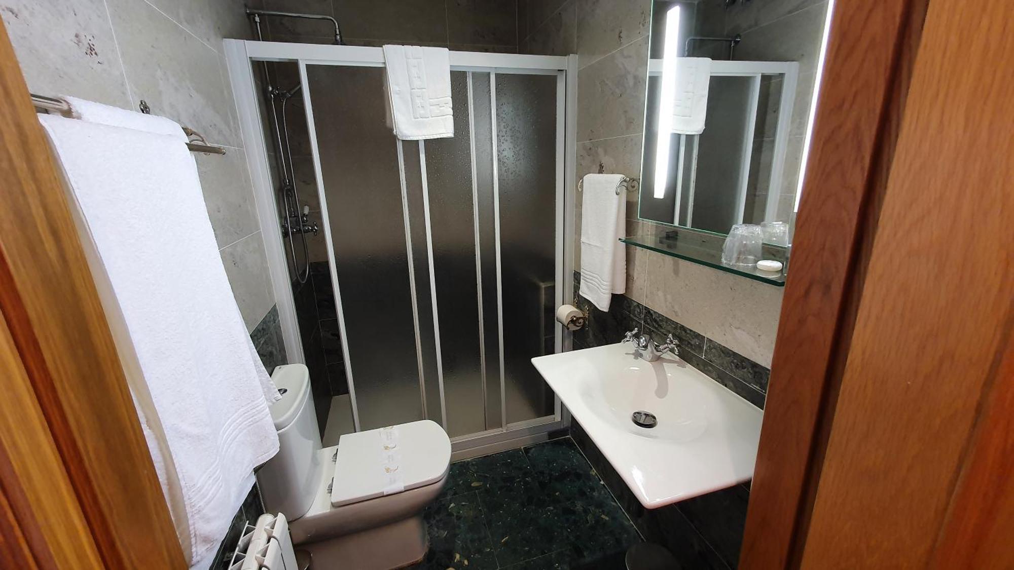 Hostal Ansonea Bera (Navarre) Quarto foto